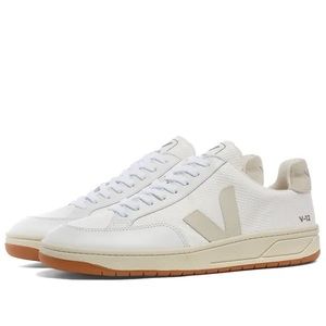 Veja V-12 Sneaker